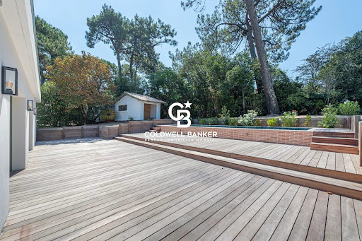 House with pool and terrace 5