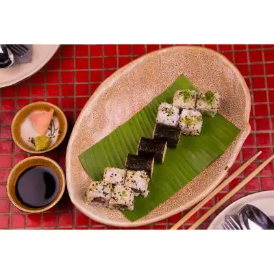 Non Veg Maki Platter