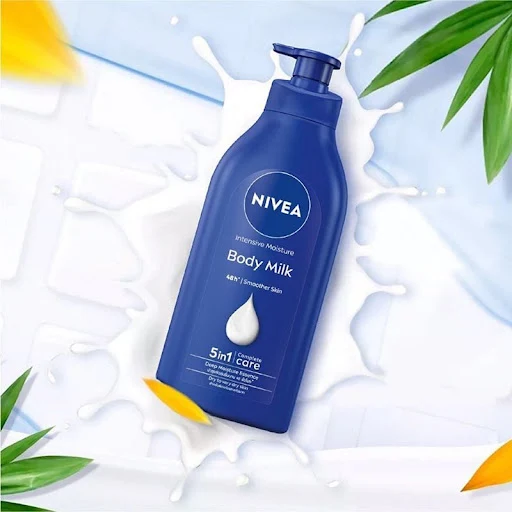 Sữa Dưỡng Thể NIVEA Dưỡng Ẩm Chuyên Sâu 48H | Thấm Nhanh (380 ml)