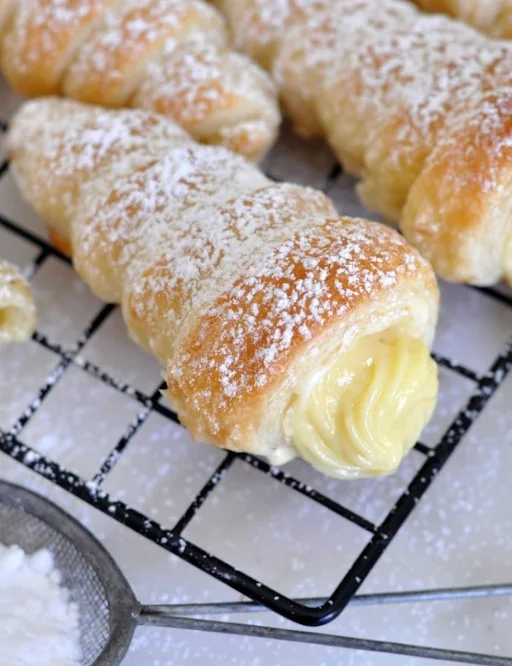 Cream Roll