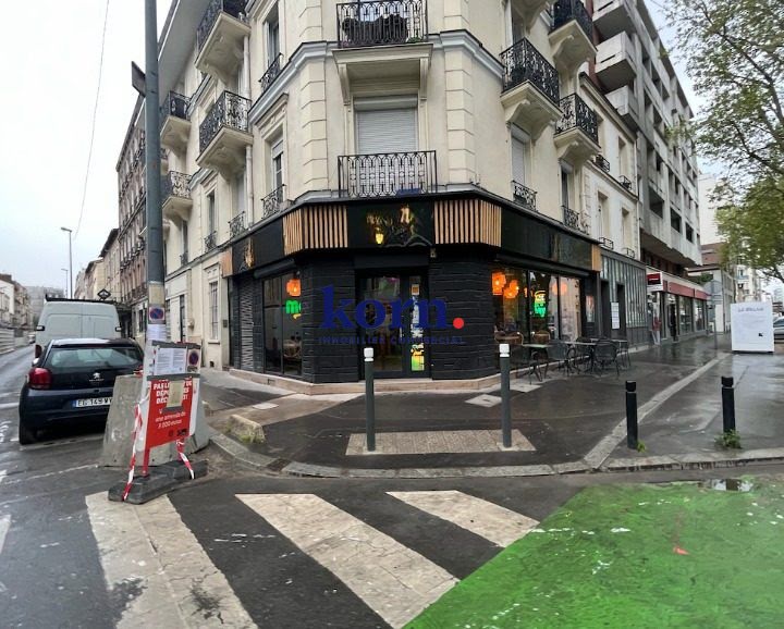 Vente locaux professionnels  70 m² à Saint-Ouen (93400), NaN €