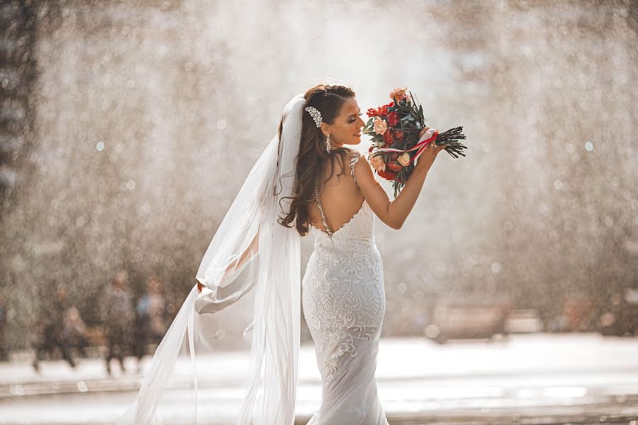 Fotógrafo de casamento Lev Chura (fotolev). Foto de 8 de junho 2019