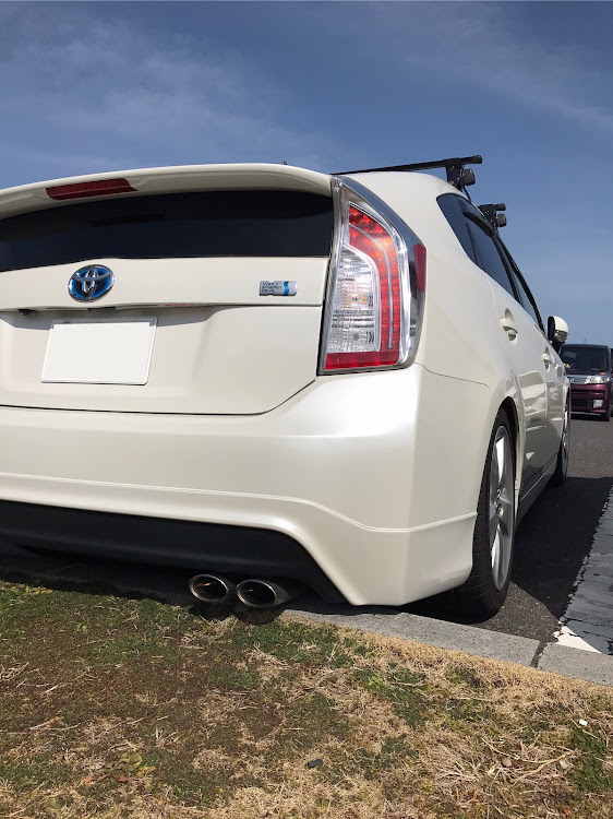 プリウスのアウトレット・買い物・ガラガラに関するカスタム事例の投稿画像1枚目