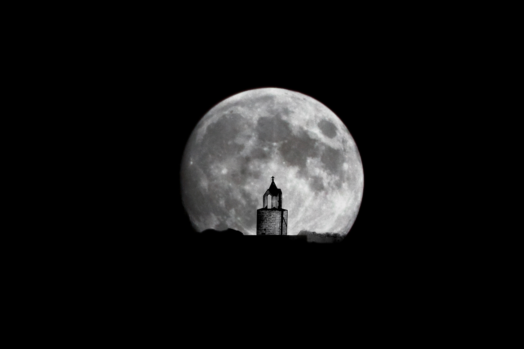 Come un faro nel buio della notte di MiriS