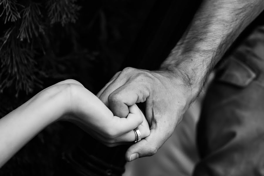 Fotógrafo de casamento Norbert Holozsnyai (hnfoto). Foto de 5 de setembro 2022