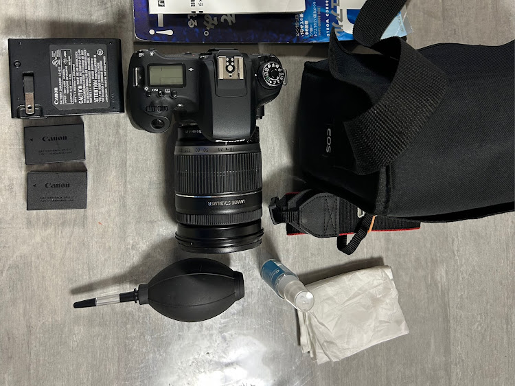 C-HRのかっこいいトラックとコラボ😍・次なるステップへ❗・フルサイズの誘惑・Canon 8000D・一眼レフ売却に関するカスタム事例の投稿画像2枚目