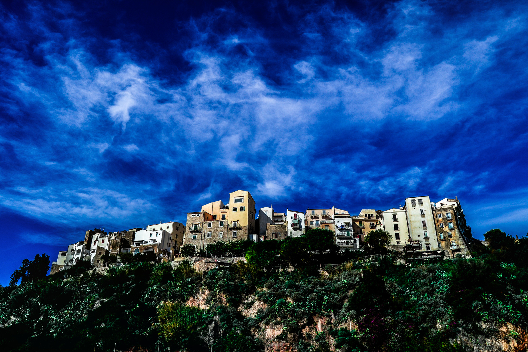 sperlonga beach di yanazavaly