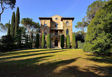 Maison avec piscine 1