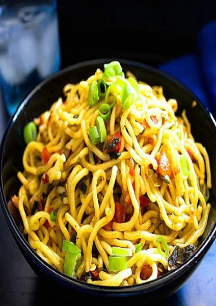 Butter Garlic Noodles(700ml)