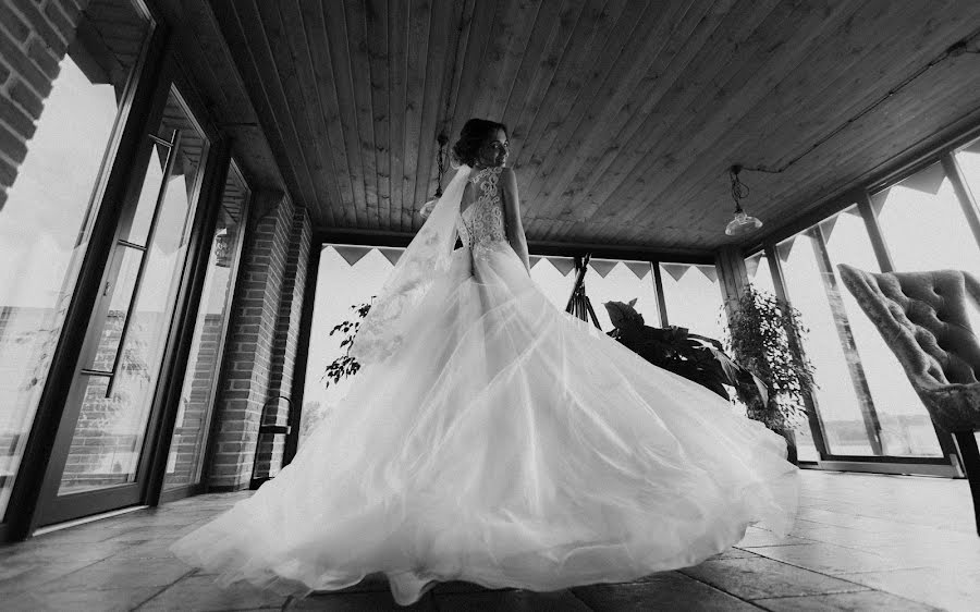 Nhiếp ảnh gia ảnh cưới Veronika Lapteva (verona). Ảnh của 1 tháng 8 2017