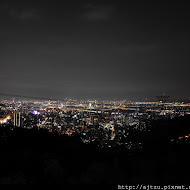 草山夜未眠