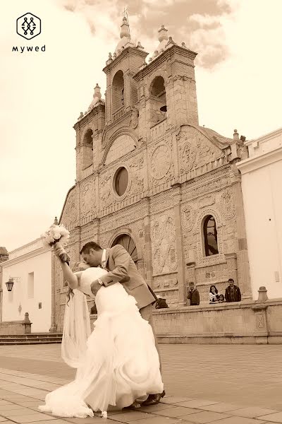 Svatební fotograf Juan Carlos Acosta Minchala (acostaminchala). Fotografie z 11.srpna 2015