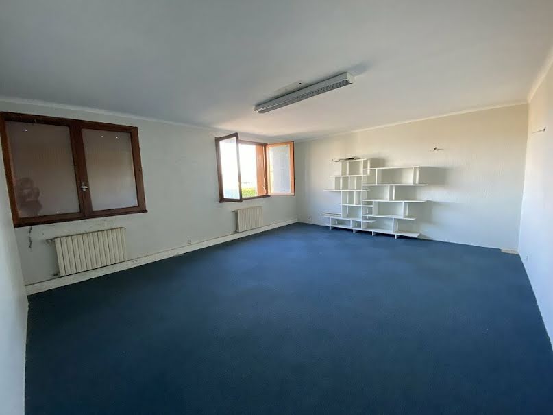 Location  locaux professionnels  300 m² à Portet-sur-Garonne (31120), 3 333 €