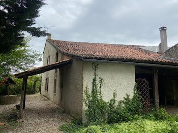 maison à Saint-Mary (16)