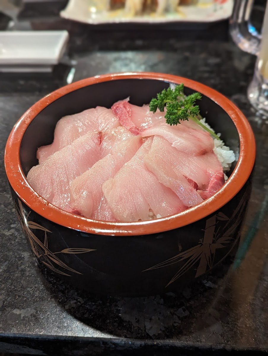 Sashimi Don, yellow tail (GF)