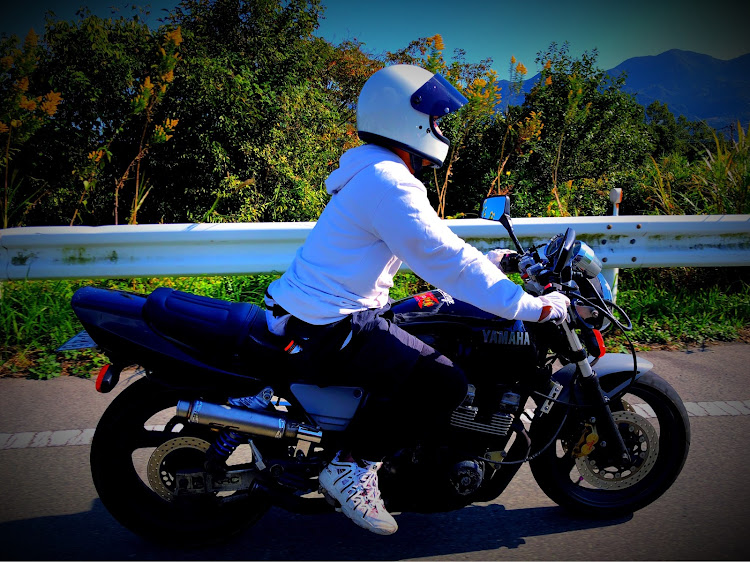 ちびさんが投稿した#族車・CBR400F・ゼファー400・XJR400・#撮影に関するカスタム事例の投稿画像2枚目