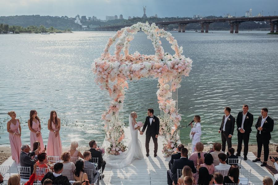 Fotógrafo de casamento Max Sydko (sydkomax). Foto de 22 de julho 2020