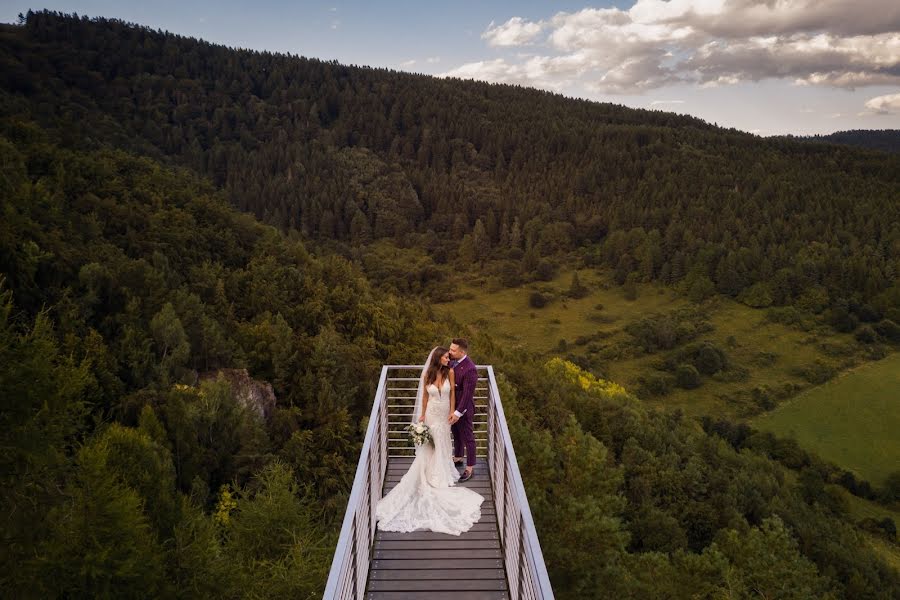 Fotógrafo de casamento Marek Curilla (svadbanavychode). Foto de 6 de setembro 2020