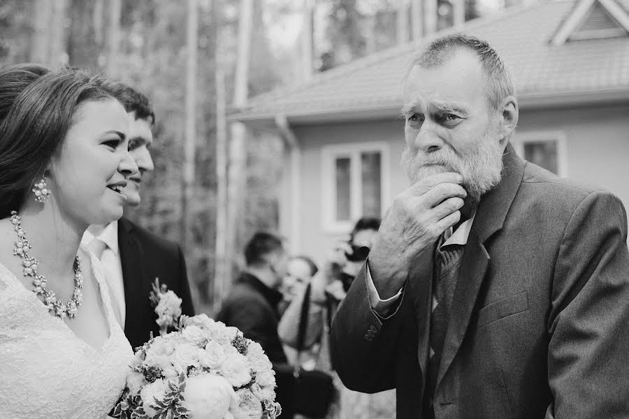 Wedding photographer Olga Ostrovskaya (ostrovmedia). Photo of 26 November 2018