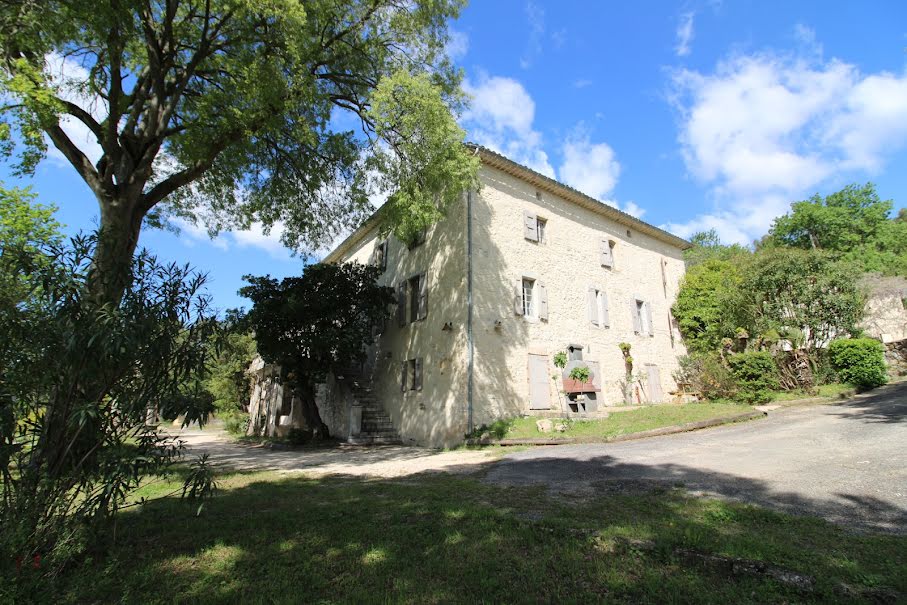 Vente maison 28 pièces 1000 m² à Anduze (30140), 1 995 002 €