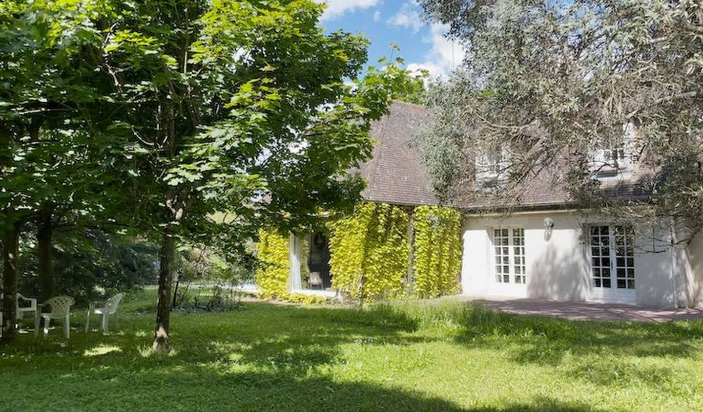 Maison avec piscine Saint-Cyr-sur-Loire