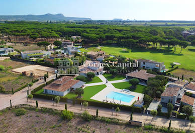 House with pool and terrace 2