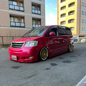 ノア AZR60G