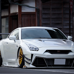 NISSAN GT-R R35