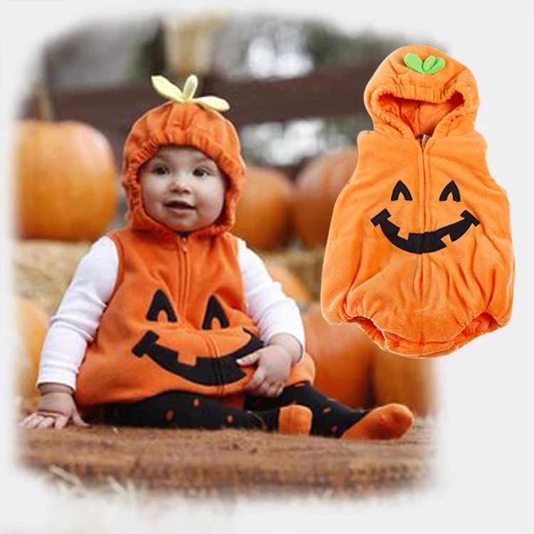 Bawełniana bluza z kapturem z uroczą dynią. Miękka, wygodna i idealna na kostiumy Halloween lub do noszenia na co dzień.