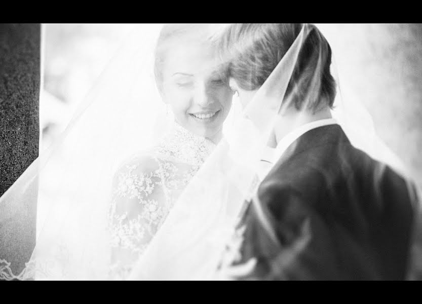 Wedding photographer Ilya Bashnin (masterbo). Photo of 11 December 2012