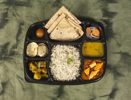 Executive Paneer Meal Thali