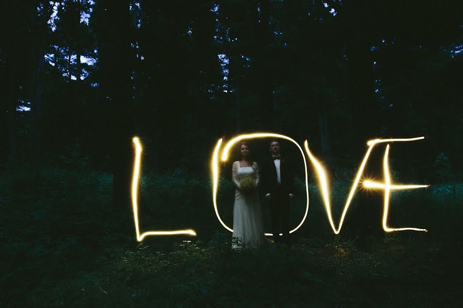 Fotógrafo de casamento Sasha Ovcharenko (sashaovcharenko). Foto de 18 de julho 2014