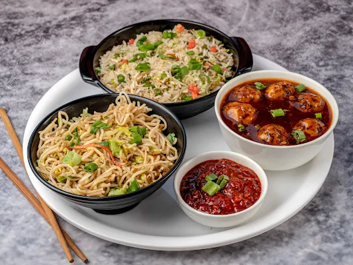 Veg Chinese Combo Meal [Serves 2]