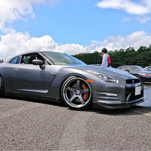 NISSAN GT-R R35