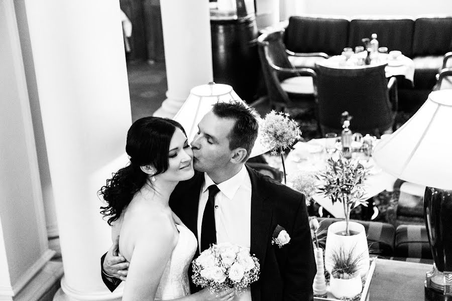 婚礼摄影师Pavel Gulea（pavelgulea）。4月20日的照片