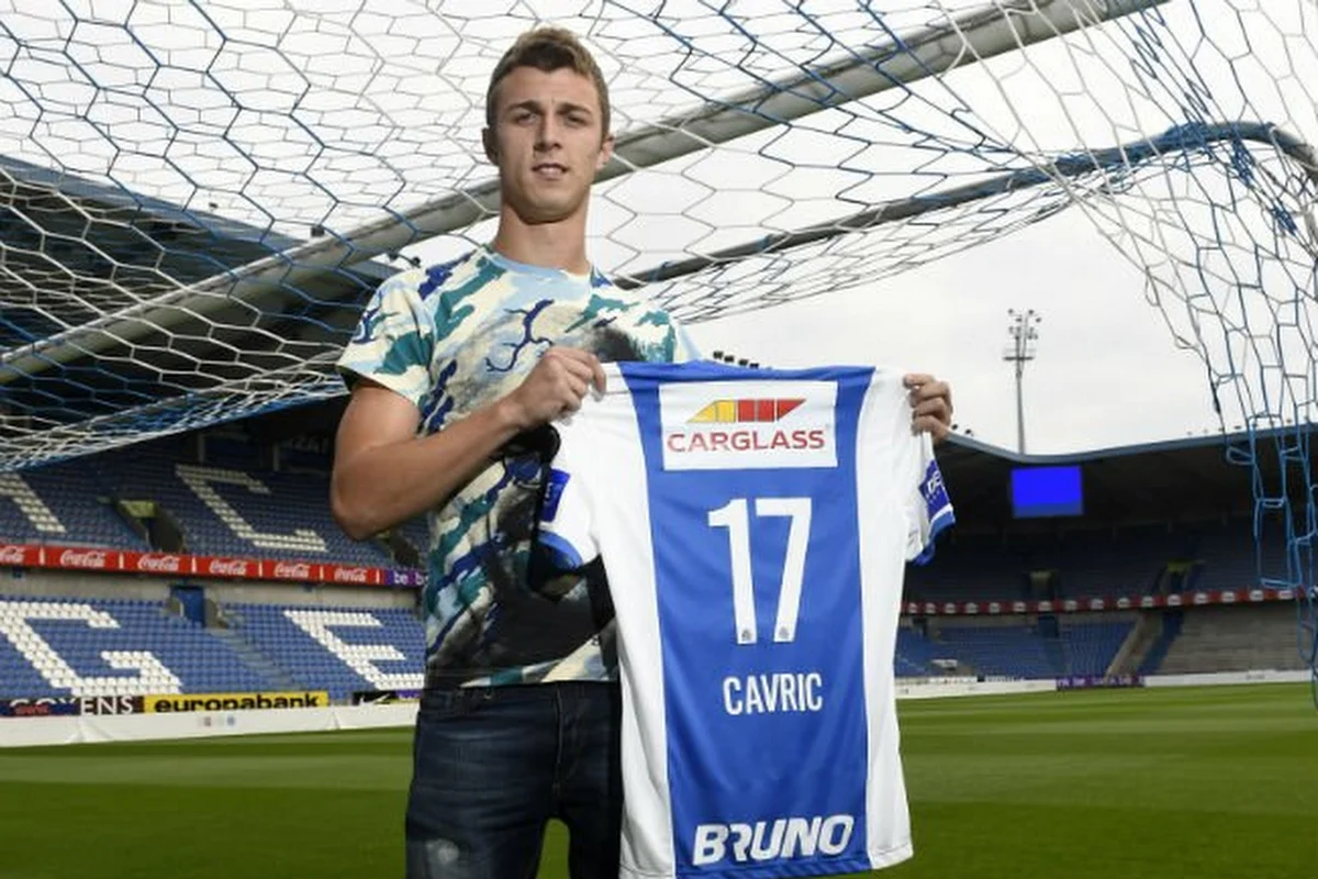 Le Racing Genk présente Aleksandar Cavric 