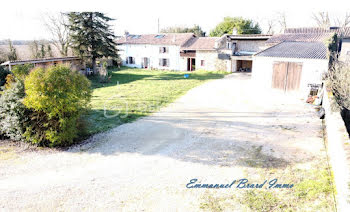 maison à Saint-Sauvant (86)