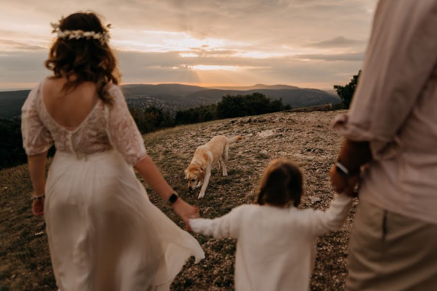 Fotografo di matrimoni Virág Mészáros (awhjs). Foto del 20 settembre 2022