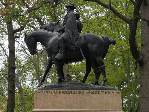 Lee & Jackson Monument