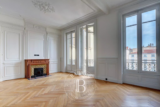 Apartment 4