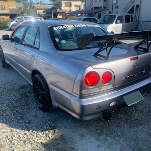 スカイライン HR34