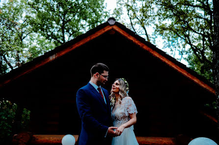 Fotografo di matrimoni Costel Mircea (costelmircea). Foto del 5 ottobre 2022