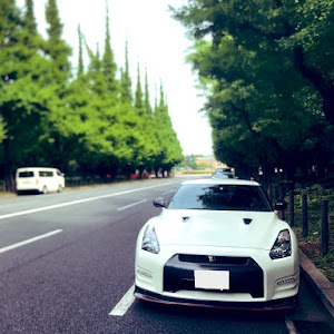 NISSAN GT-R R35