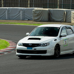 インプレッサ WRX STI GRB