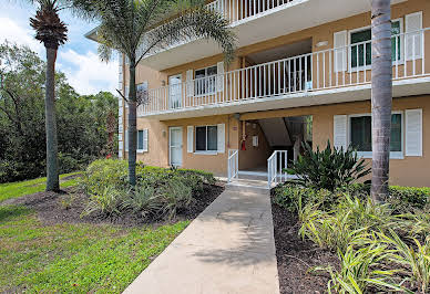 Apartment with pool 3