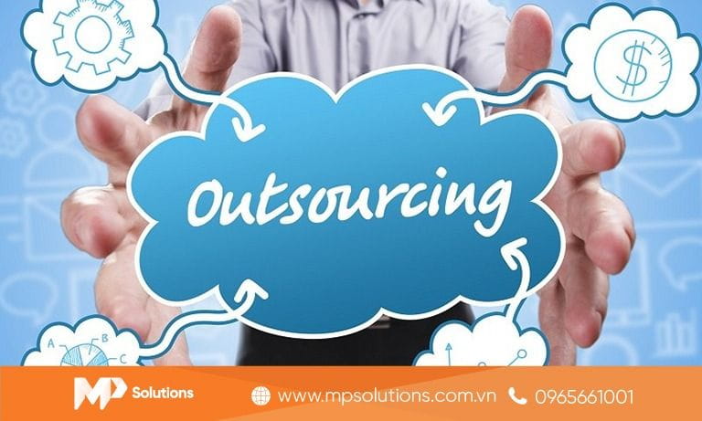 Khái niệm Outsourcing là gì?