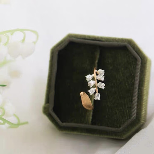 Title 5, Original Design of Pure Silver Lily of the Vall...