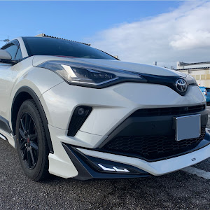 C-HR NGX50