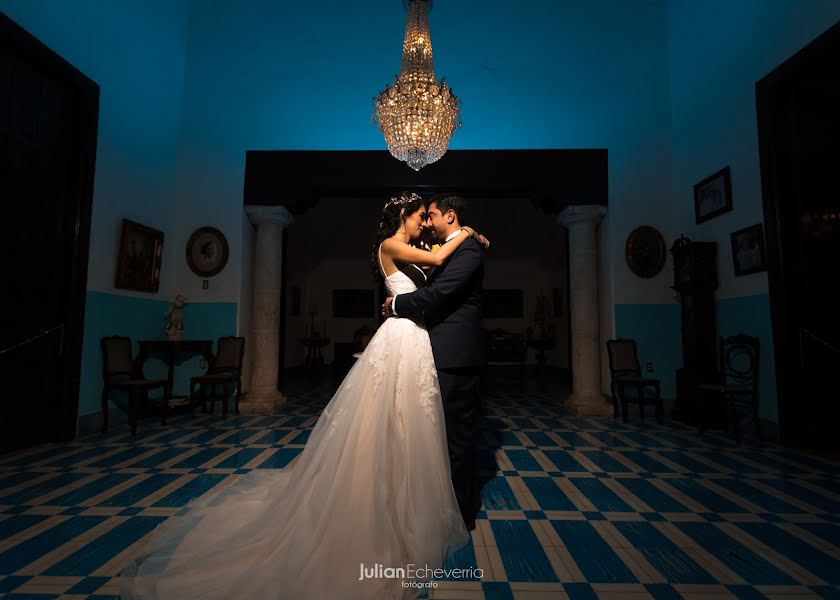 Fotógrafo de bodas Julian Echeverria (recuerdos). Foto del 4 de marzo 2020