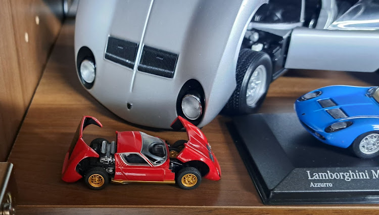 rc04zxt10さんが投稿したミニカーコレクション・ランボルギーニ・フェラーリ・クオリティ高い⤴︎に関するカスタム事例の投稿画像2枚目